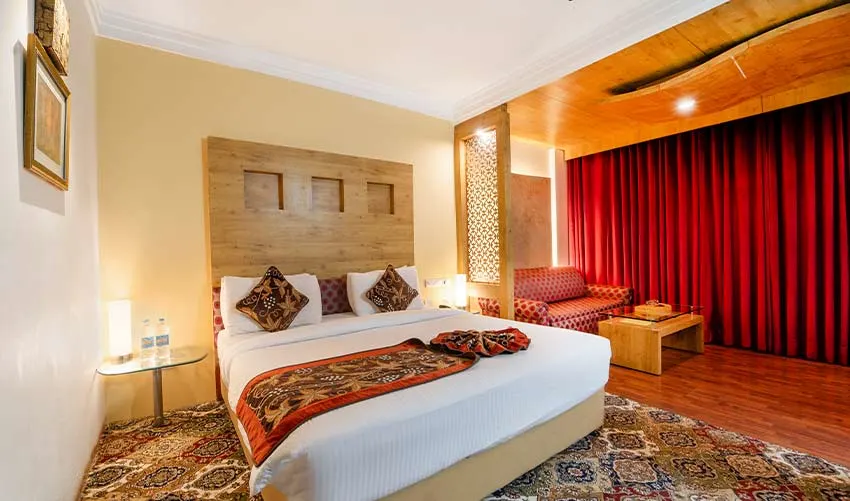Premium room shrine facing